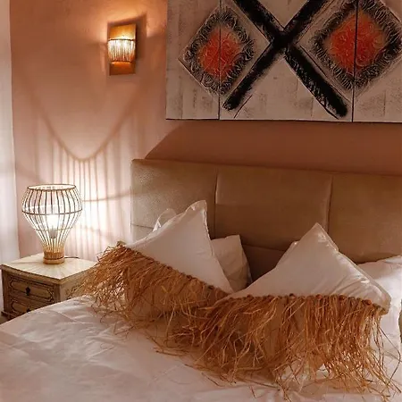 Hébergement de vacances Casa Rustica Em - Karmea Alte