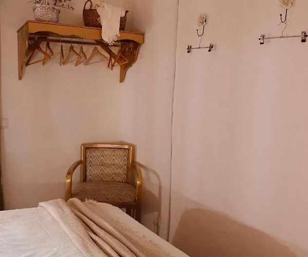 Casa Rustica Em - Karmea Alte