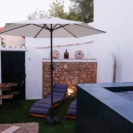 Casa Rustica Em - Karmea Nyaraló *