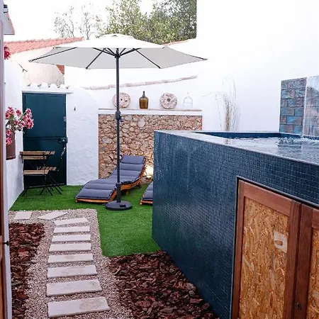 Nyaraló Casa Rustica Em - Karmea *