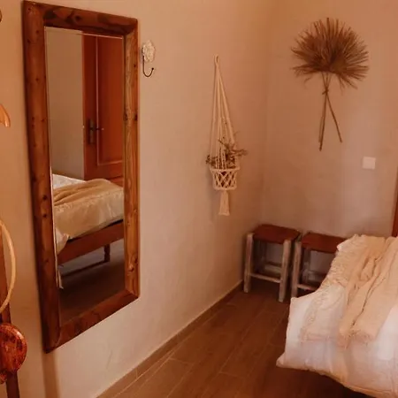 Casa Rustica Em - Karmea Nyaraló Alte